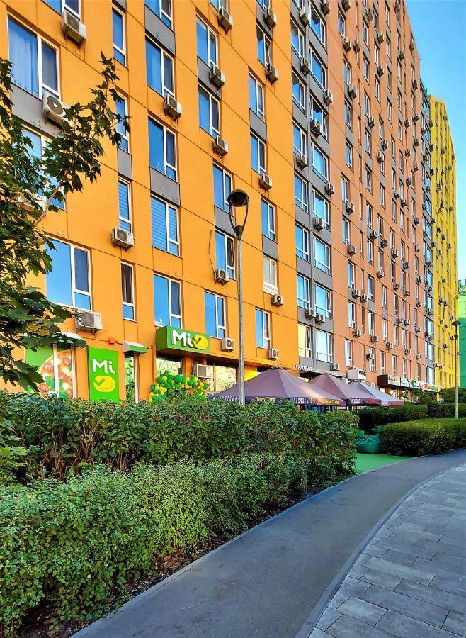 Смарт-Апартаменти На 1 Поверсі Kiev Exterior foto